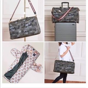 Stella & Dot Lady Boss Travel Bag in Camo